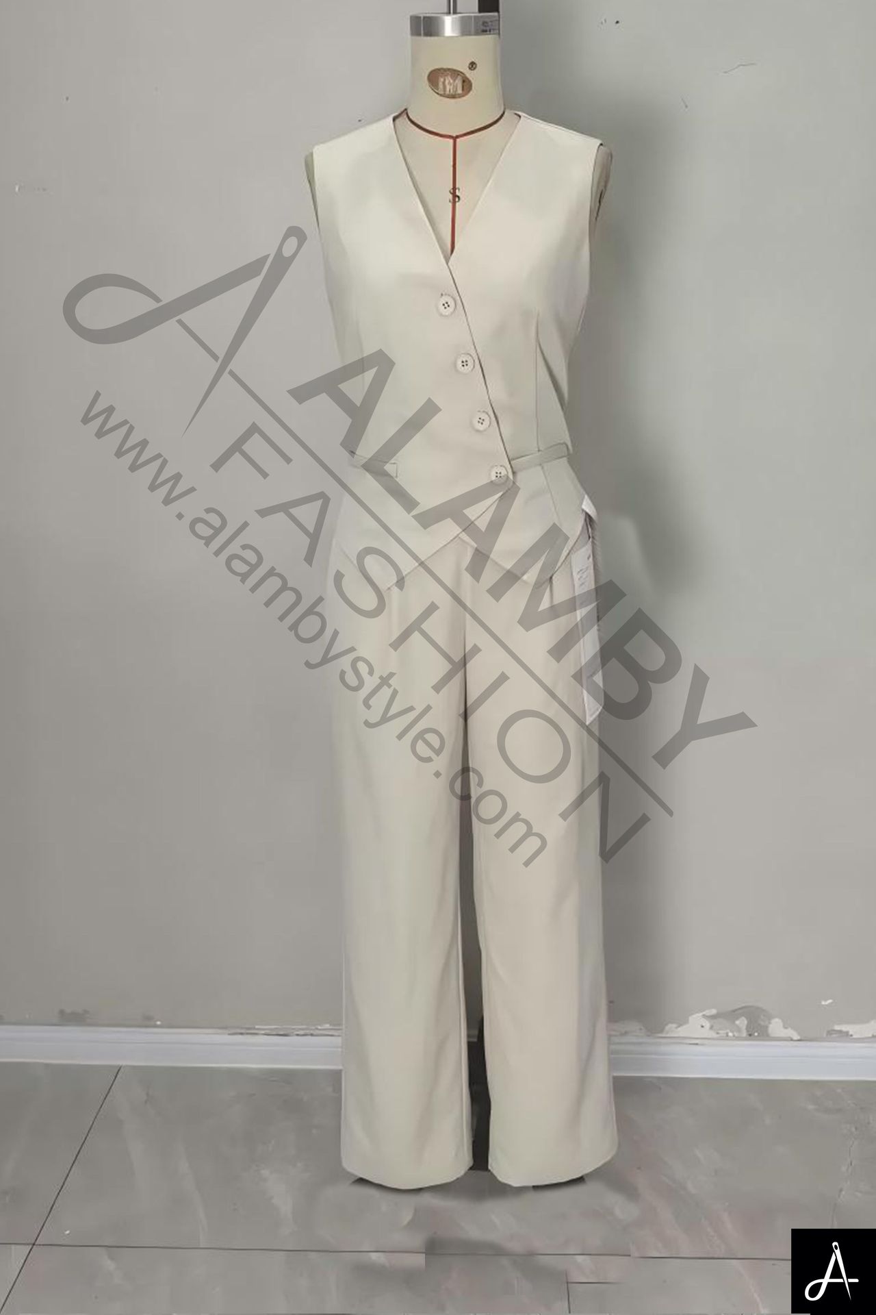 V‑neck sleeveless wide‑leg jumpsuit